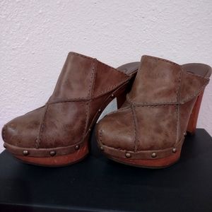 Candie's Super Chic Clogs